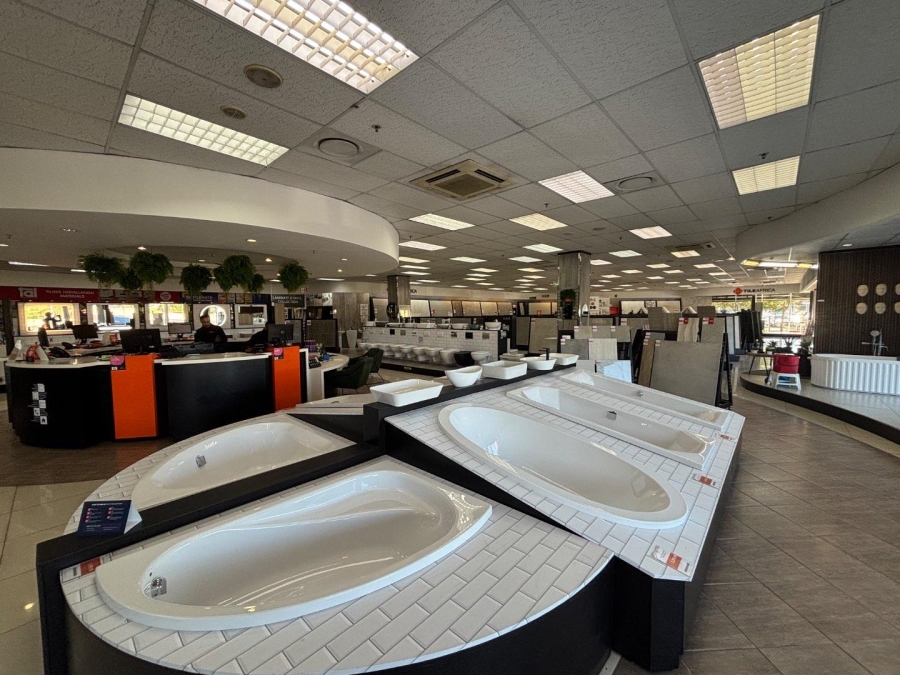 To Let commercial Property for Rent in Paarden Eiland Western Cape